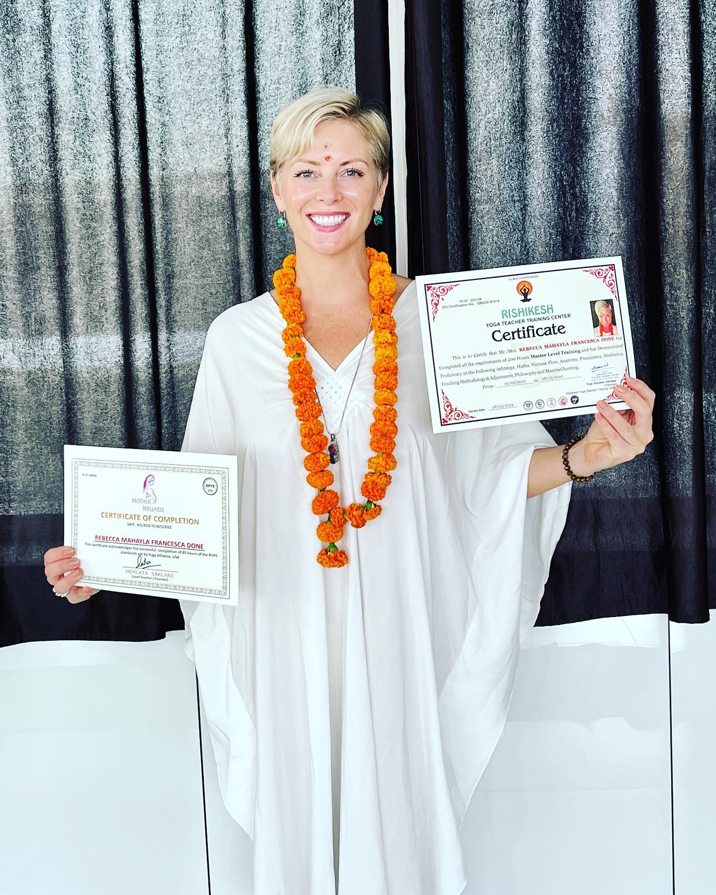 Rebecca Done, profesora certificada de yoga